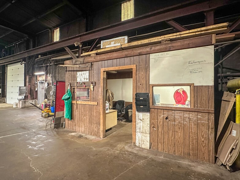 More Photos Of 1617 Warren Ave, Niles Warehouse For Sale