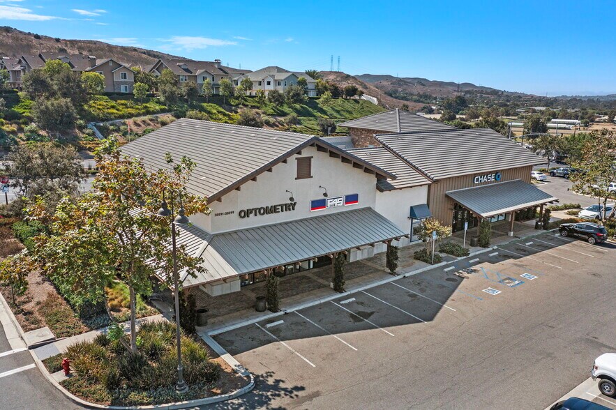 More Photos Of 29851 Ortega Hwy, Mission Viejo Unknown For Lease