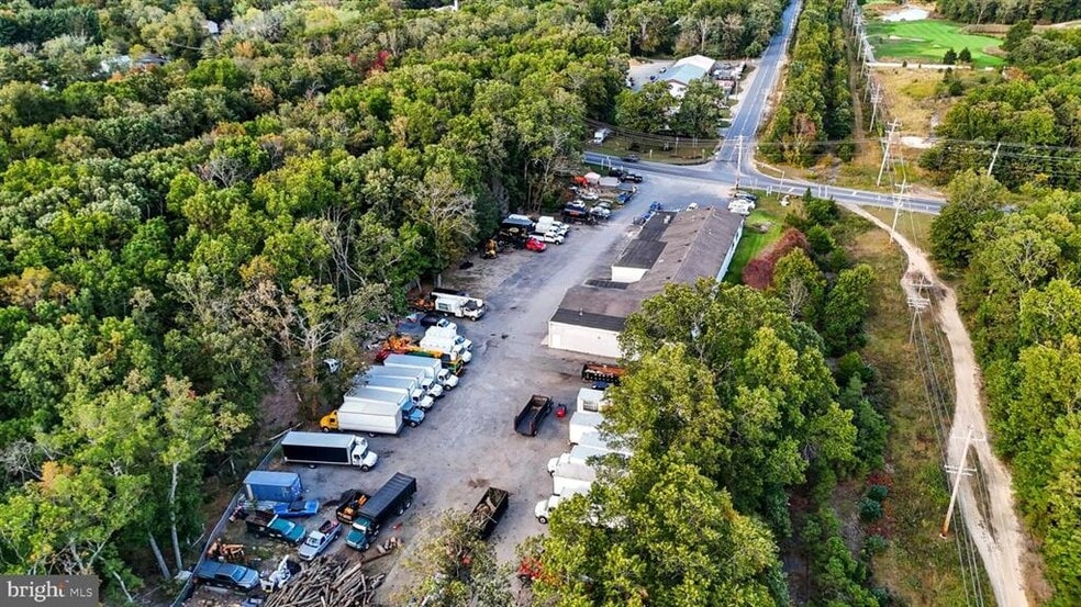 More Photos Of 534 Whitesville Rd, Jackson Service For Lease