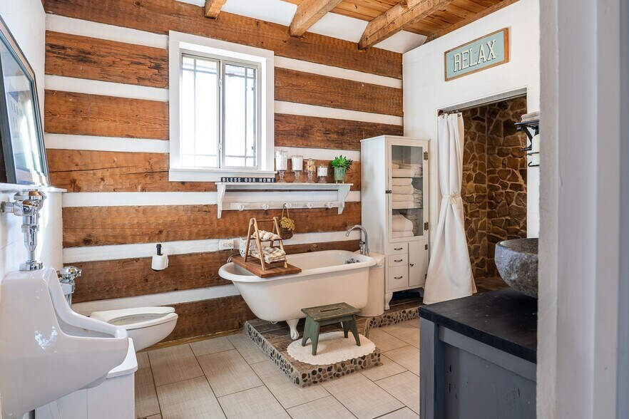 More Photos Of 7174 White Oak Valley Rd, Mc Donald Lodge Meeting Hall For Sale
