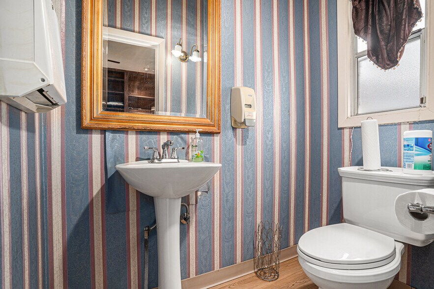 More Photos Of 457 Capistrano Dr, Oakland Specialty For Sale