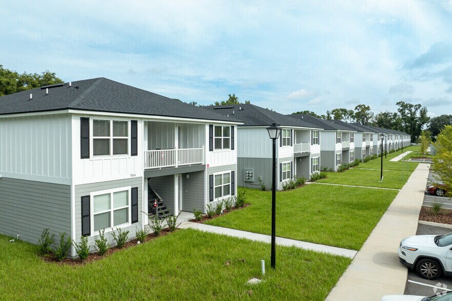 More Photos Of 9612 Hood Rd, Jacksonville Apartments For Sale