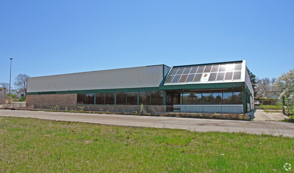 More Photos Of 4910 Denlinger Rd, Dayton Showroom For Sale