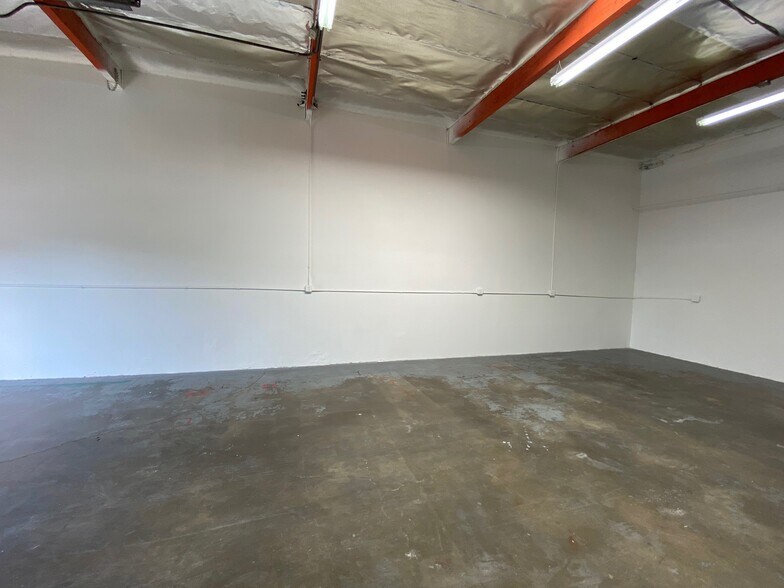 More Photos Of 1040 N Grove St, Anaheim Unknown For Lease