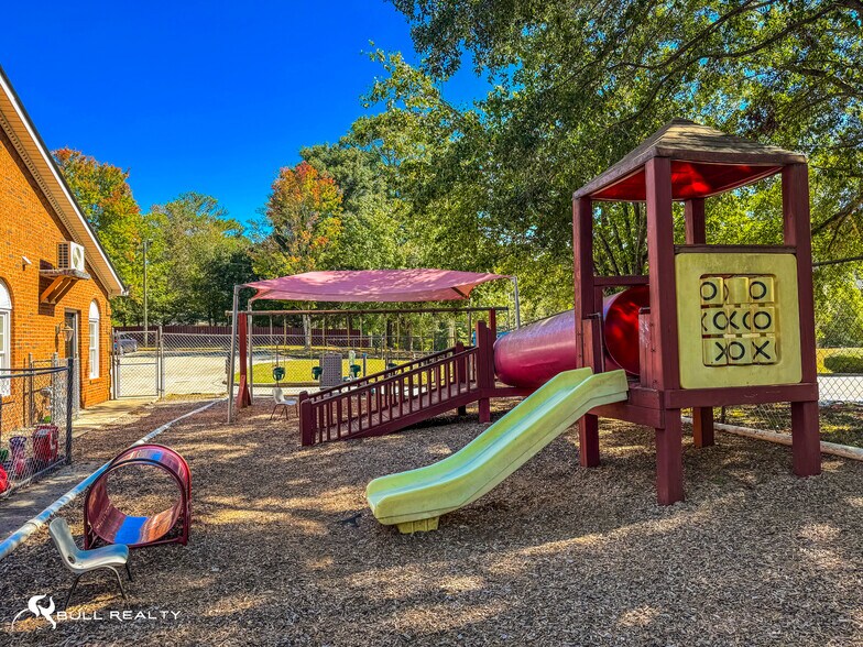 More Photos Of 2326 Bouldercrest Rd SE, Atlanta Daycare Center For Sale