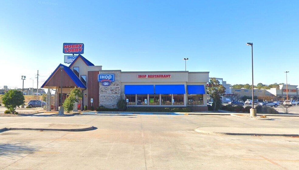 Primary Photo Of 202 Blanchard St, West Monroe Restaurant For Sale