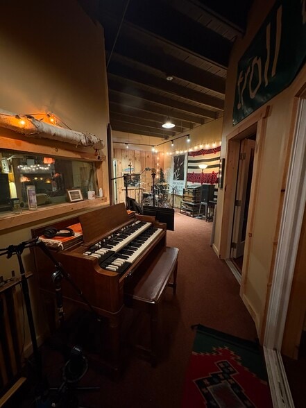 More Photos Of 347 National Ave NW, Grand Rapids Loft Creative Space For Sale