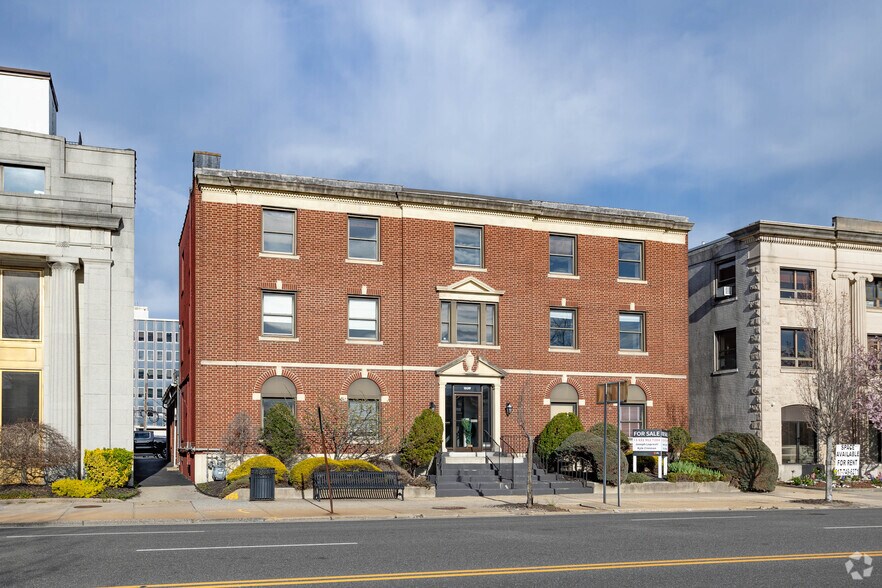 More Photos Of 1539 Franklin Ave, Mineola Office For Lease