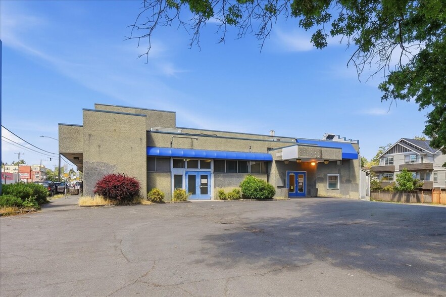 Primary Photo Of 10310 Aurora Ave N, Seattle Warehouse For Sale
