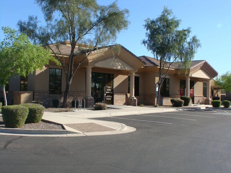 More Photos Of 1635 N Greenfield Rd, Mesa Office For Sale