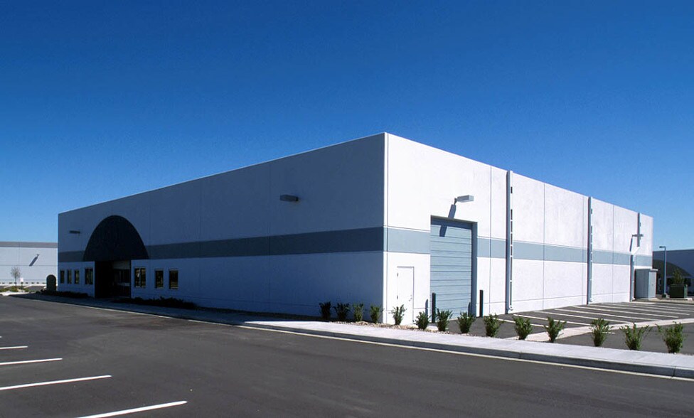 More Photos Of 7240 S Fraser St, Centennial Warehouse For Sale