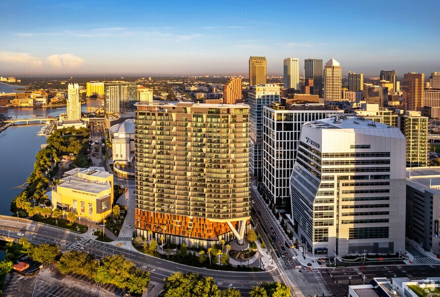 More Photos Of 1001 Water St, Tampa Office For Lease