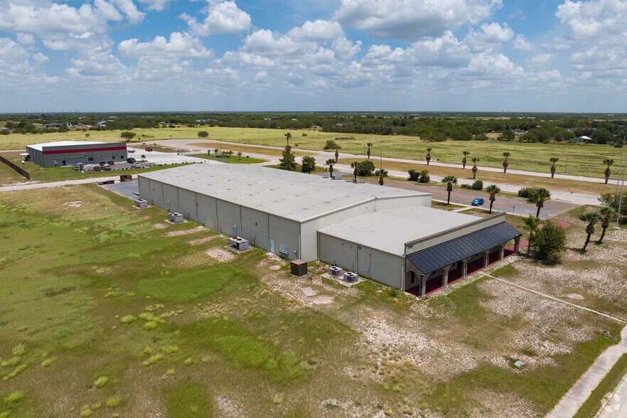 More Photos Of 600 Independence Dr, Edinburg Warehouse For Sale