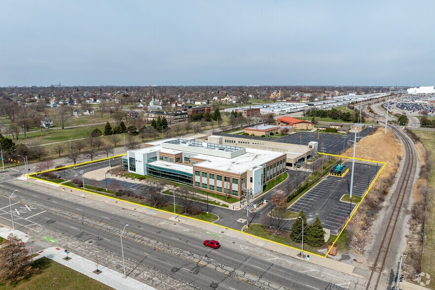 More Photos Of 11411 E Jefferson Ave, Detroit Office For Sale