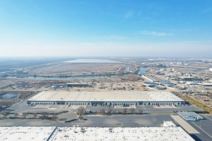 More Photos Of 1627 Army Ct, Stockton Warehouse For Lease