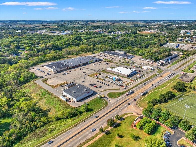 More Photos Of 2600 Dodge St, Dubuque Land For Lease