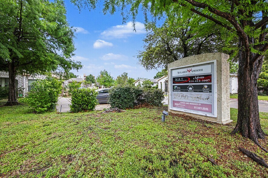 More Photos Of 2451-2461 Robinson Rd, Grand Prairie Medical For Sale
