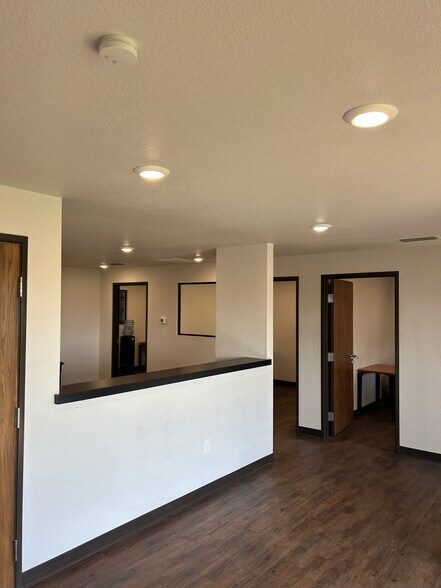 More Photos Of 9300 Southwest Dr, Fort Worth Warehouse For Lease