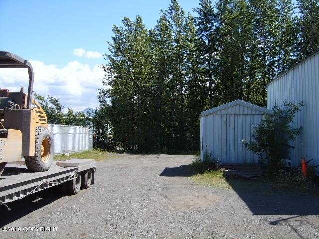 More Photos Of 2014 N Post Rd, Anchorage Warehouse For Sale