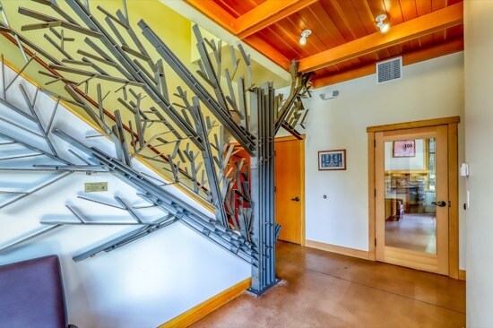 Primary Photo Of 818 Madison Ave N, Bainbridge Island Office For Sale