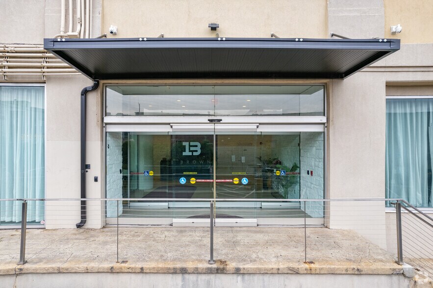 More Photos Of 1 Brown St, Philadelphia Apartments For Lease