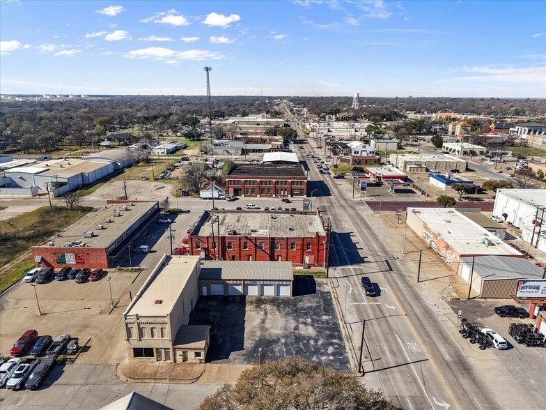 More Photos Of 308 S Beaton St, Corsicana Office For Sale