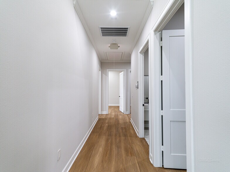 More Photos Of 8503 Union Chappel Rd, Fulshear Office For Sale