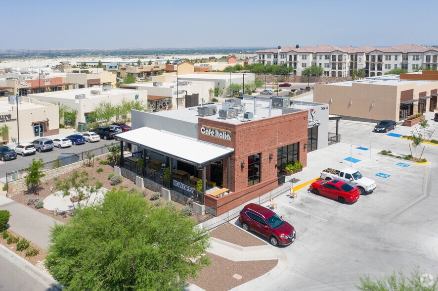 More Photos Of 7456 Cimarron Market St, El Paso Restaurant For Lease