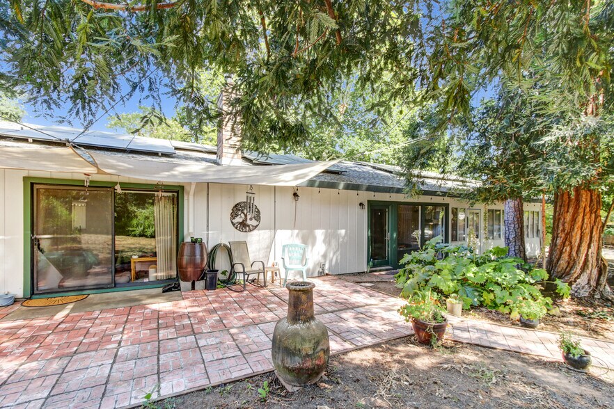 More Photos Of 4833 College Oak Dr, Sacramento Multifamily For Sale