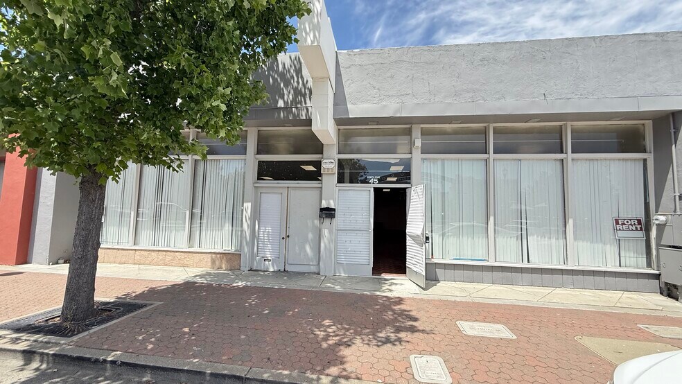 Primary Photo Of 45 E 5th St, Pittsburg Storefront For Lease