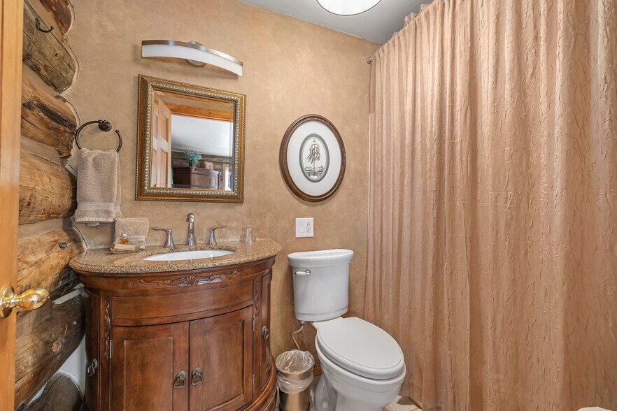 More Photos Of 13 Gott Ln, Salmon Hospitality For Sale