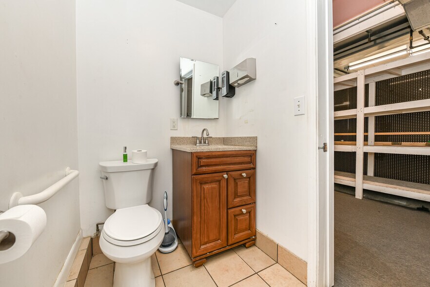 More Photos Of 108 N Front St, Burlington Specialty For Sale