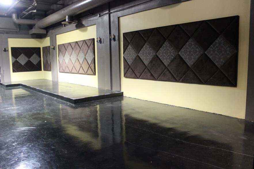 More Photos Of 200-208 N Broadway, Santa Ana Storefront Retail Office For Lease