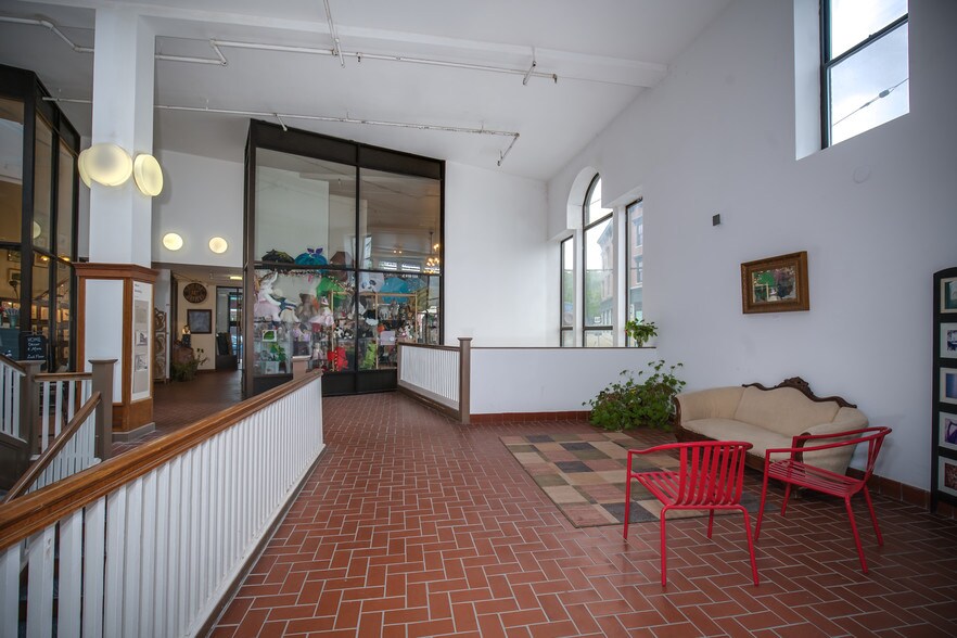 More Photos Of 112 Main St, Putnam Storefront Retail Office For Lease