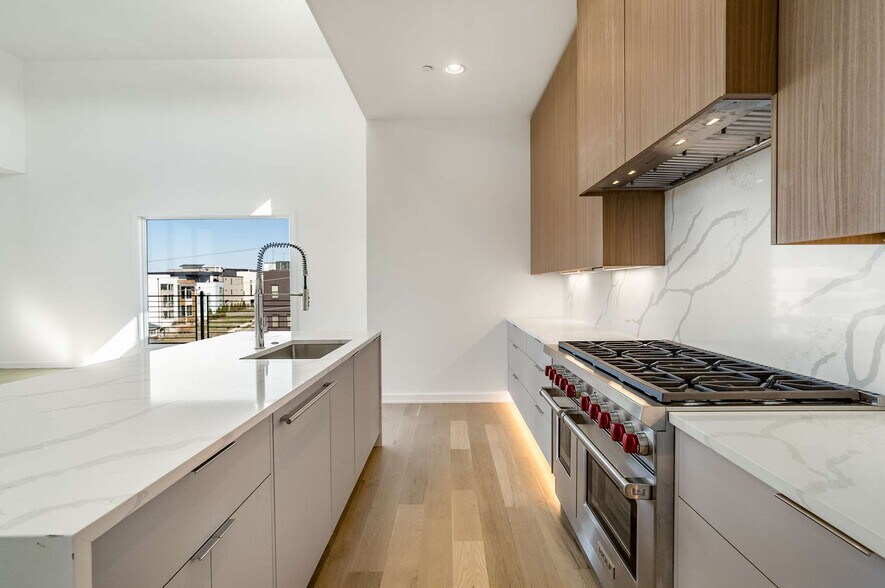 More Photos Of 1017 12th Ave S, Nashville Apartments For Sale