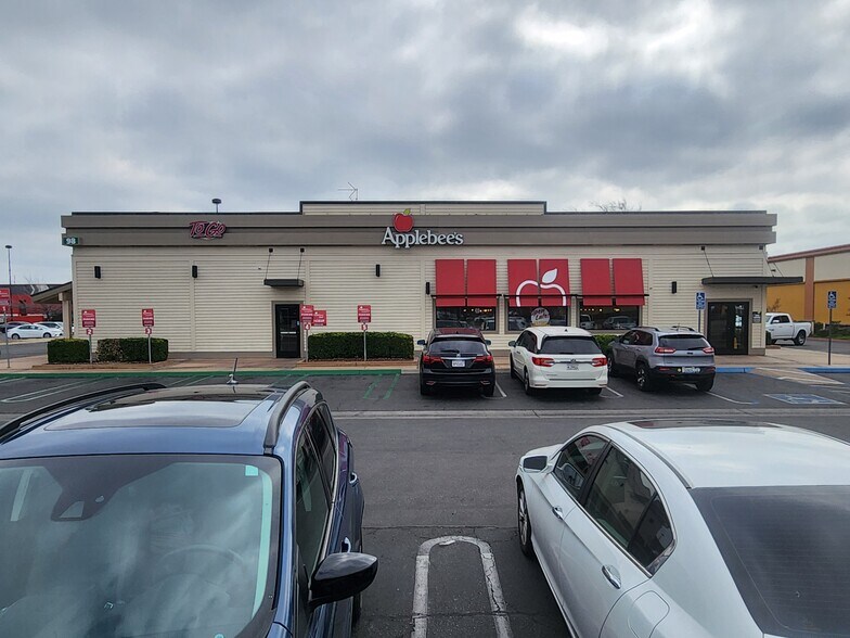 Primary Photo Of 98 E Shaw Ave, Clovis Restaurant For Sale