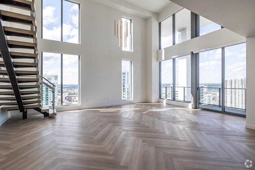 More Photos Of 201 SE 6th Ave, Fort Lauderdale Apartments For Lease