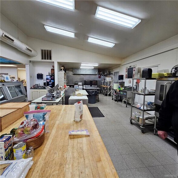 More Photos Of 10204 Roosevelt Hwy, Lyndonville General Retail For Sale