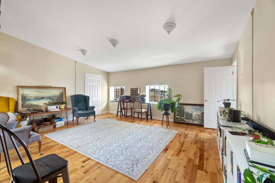 More Photos Of 5-7 Elm St, New Haven Office For Lease