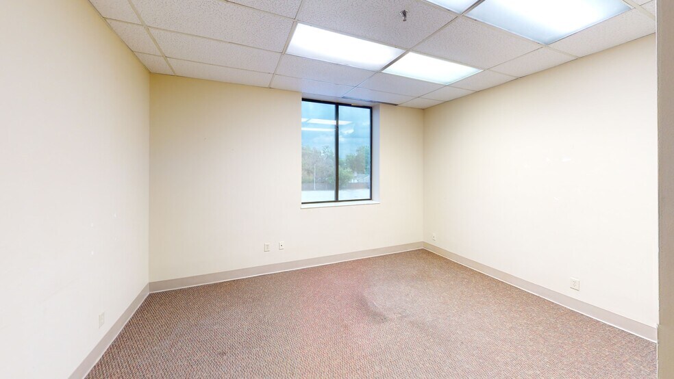 More Photos Of 1213 N Arlington Ave, Indianapolis Office For Sale