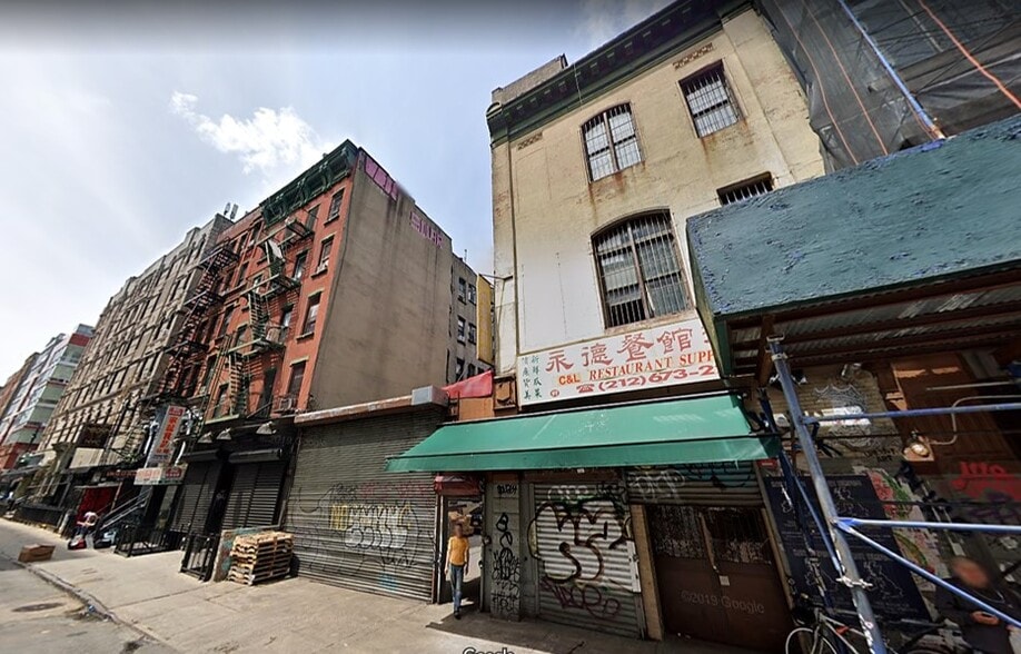 More Photos Of 89 Ludlow St, New York, NY 10002, New York Storefront Retail Office For Sale