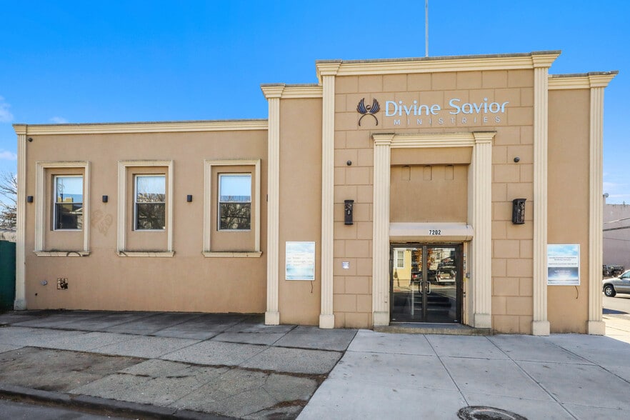 More Photos Of 7202 Myrtle Ave, Glendale Lodge Meeting Hall For Sale