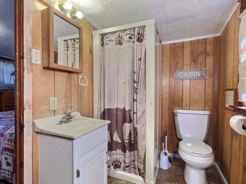 More Photos Of 8475 Hillcrest Ln, Saint Germain Hotel For Sale