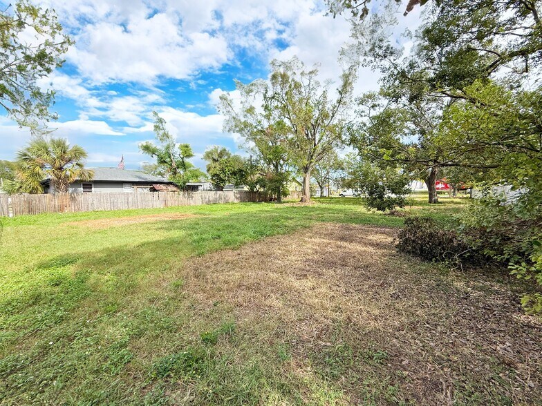 More Photos Of 2205 52nd St S, Gulfport Land For Sale