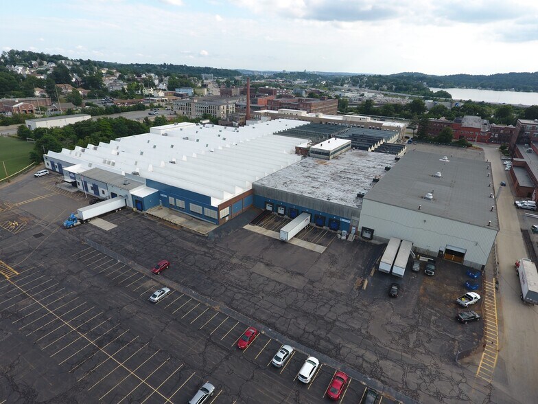 More Photos Of 10-14 New Bond St, Worcester Warehouse For Lease