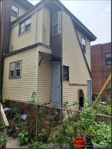 More Photos Of 91 Spring St, New Haven Apartments For Sale