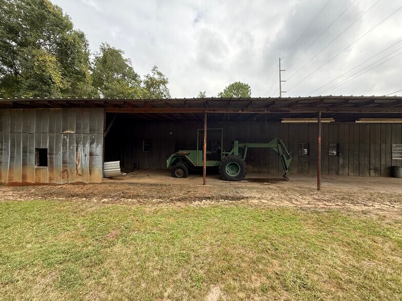 More Photos Of 245 E Washington St, Abbeville Industrial For Sale