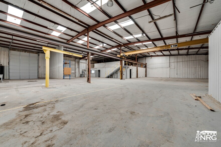 More Photos Of 2690 S County Rd W, Odessa Distribution For Lease