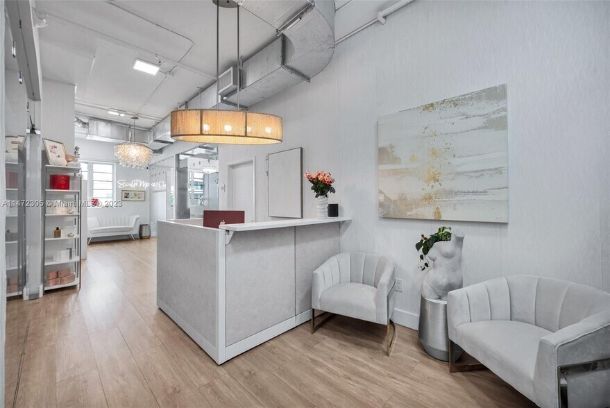 More Photos Of 1560 Lenox Ave, Miami Beach Office For Sale