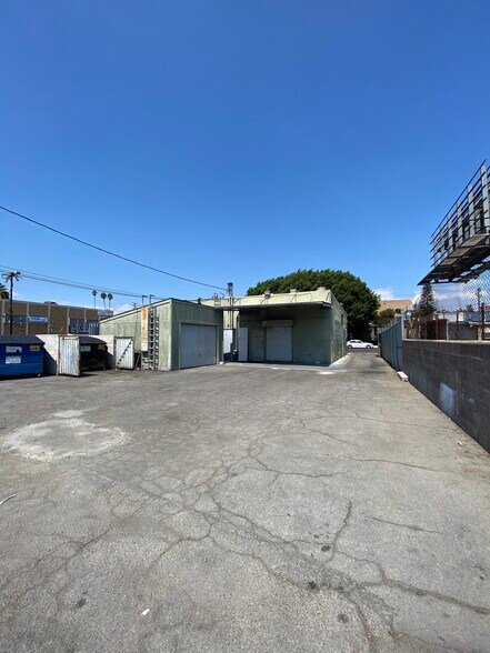 More Photos Of 5200 W Washington Blvd, Los Angeles Flex For Lease